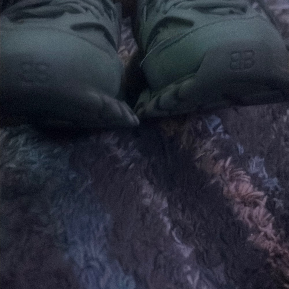 Balenciaga Green Sneakers - Picture 15 of 16